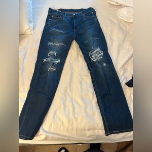 Levi Ripped Jean sz men’s 33